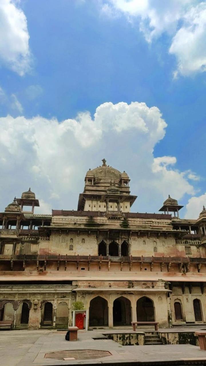 Orchha Best Homestay *